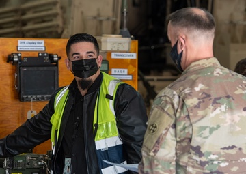 BG Swanson Visits the 401st AFSB