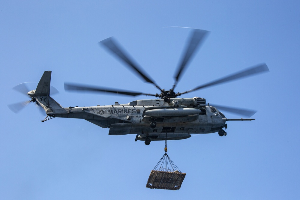 VMM-164 (Rein) Marines conduct vertical resupply aboard USS Makin Island