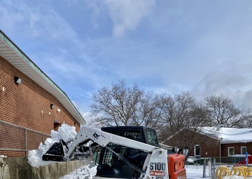 Fort Hamilton perseveres through winter storm