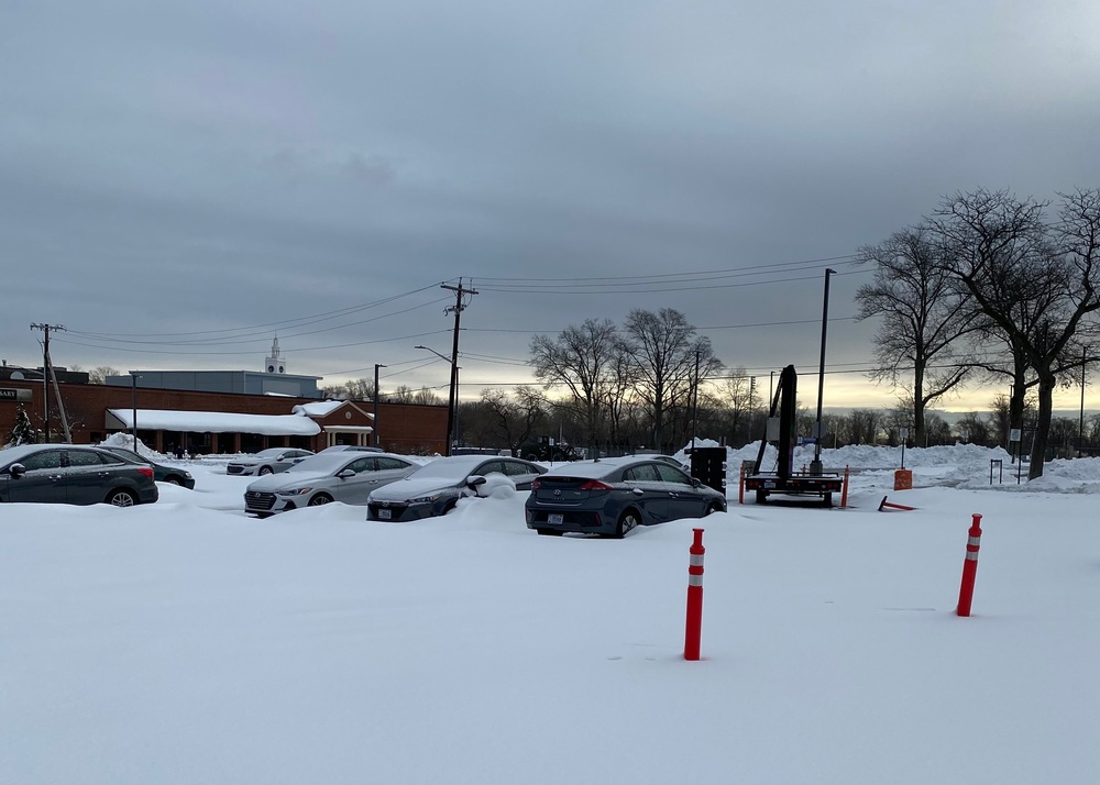 Fort Hamilton perseveres through winter storm