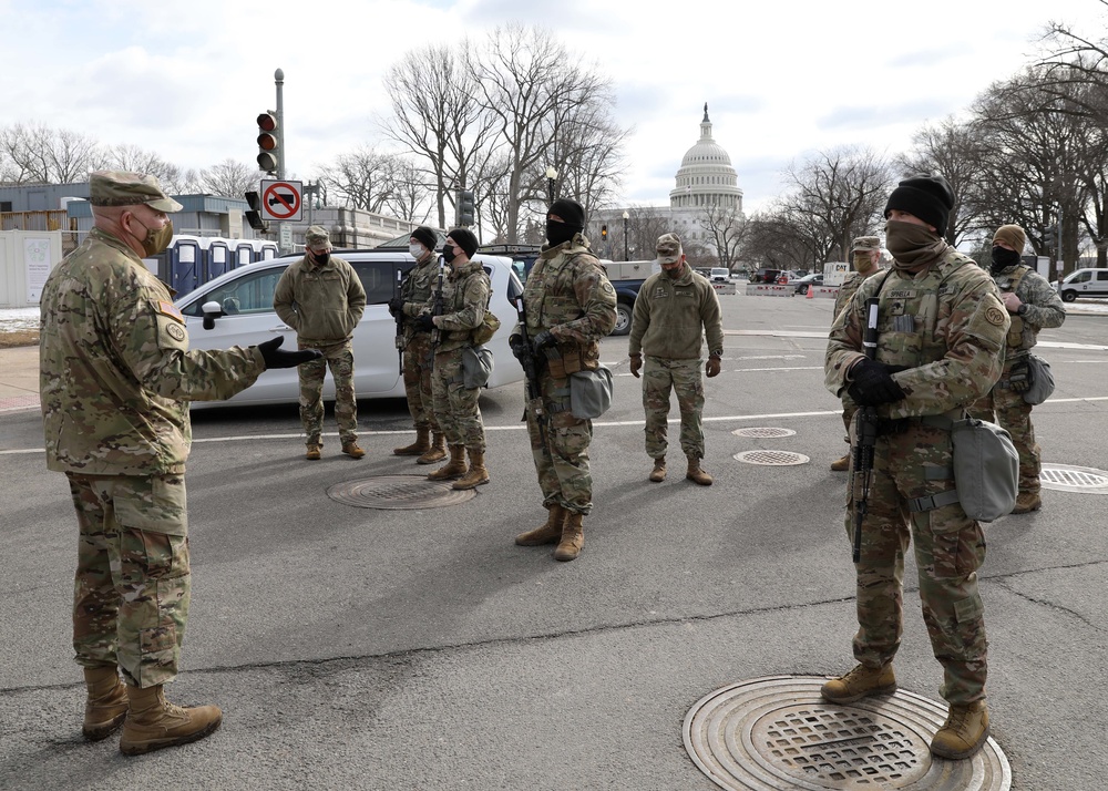 New York Adjutant General visits Guardsmen in Nation’s Capital