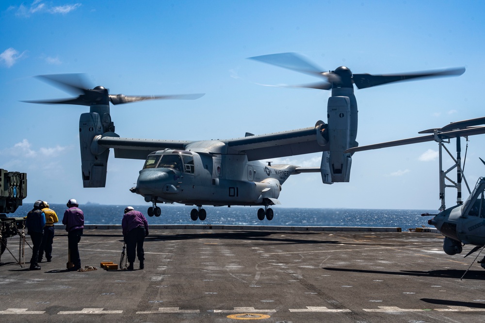 DVIDS - Images - VMM-164 (Rein) Marines conduct flight operations ...