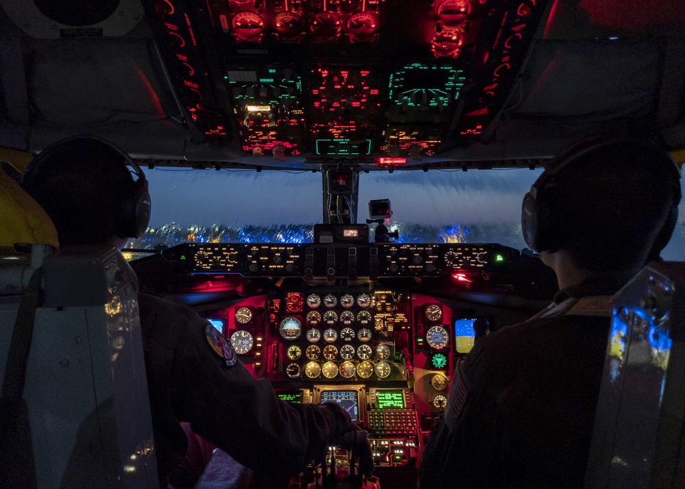 6 ARW Refuels B-1 Lancer