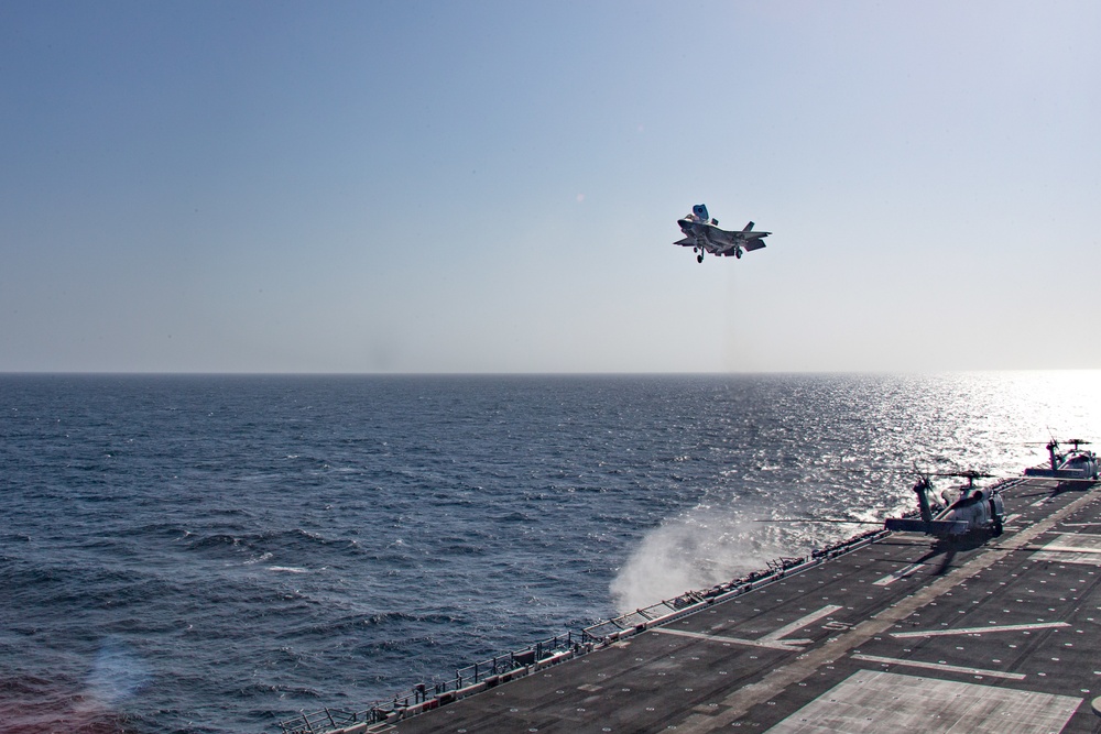 15th MEU F-35B Lightning II demonstrates reverse landing aboard USS Makin Island