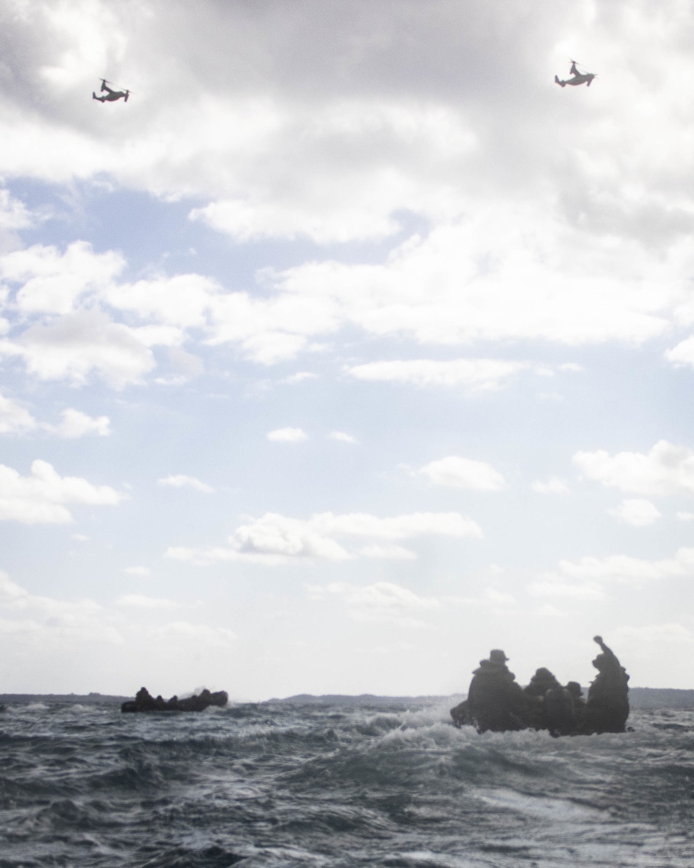 Kilo Company raids a beach with ARDB