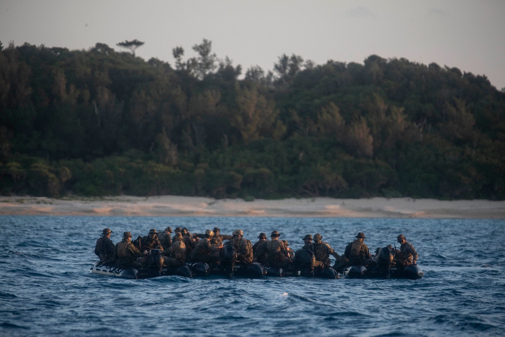 Kilo Company raids a beach with ARDB