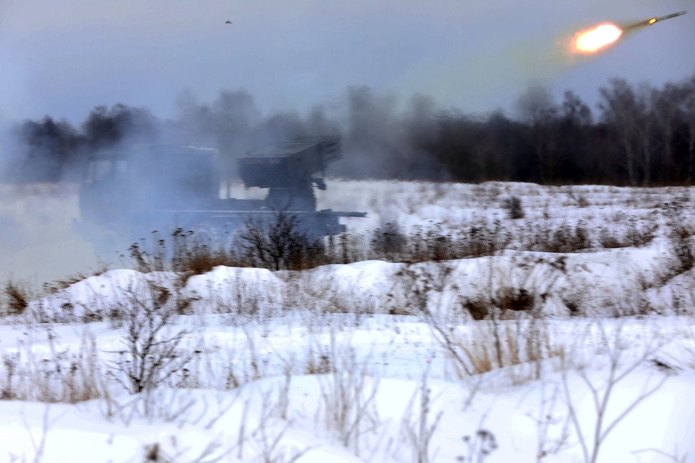 Croatian rockets light up winter sky at Battle Group Poland