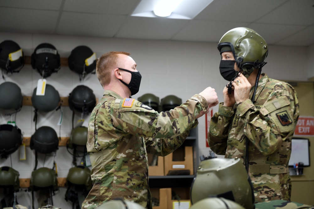 Gen. Hokanson 1-130th Attack Recon Battalion visit