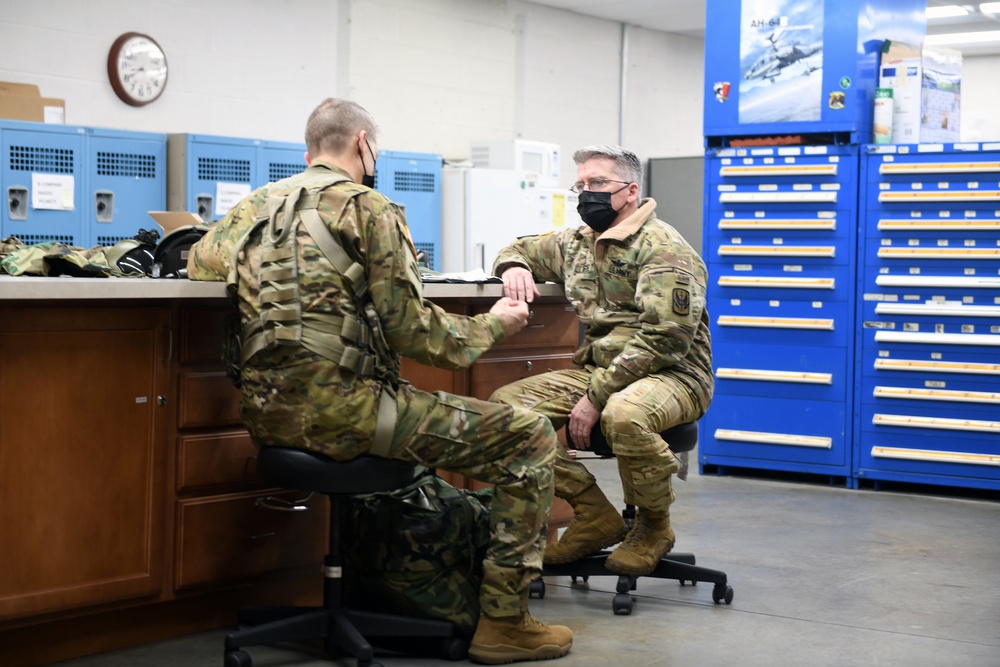Gen. Hokanson 1-130th Attack Recon Battalion visit