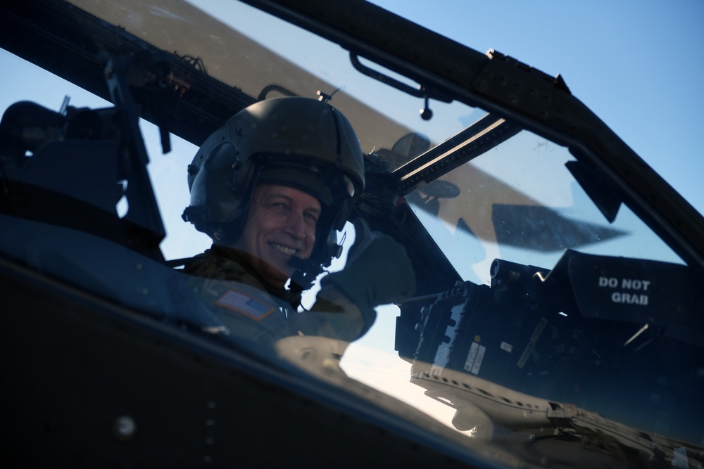 Gen. Hokanson 1-130th Attack Recon Battalion visit