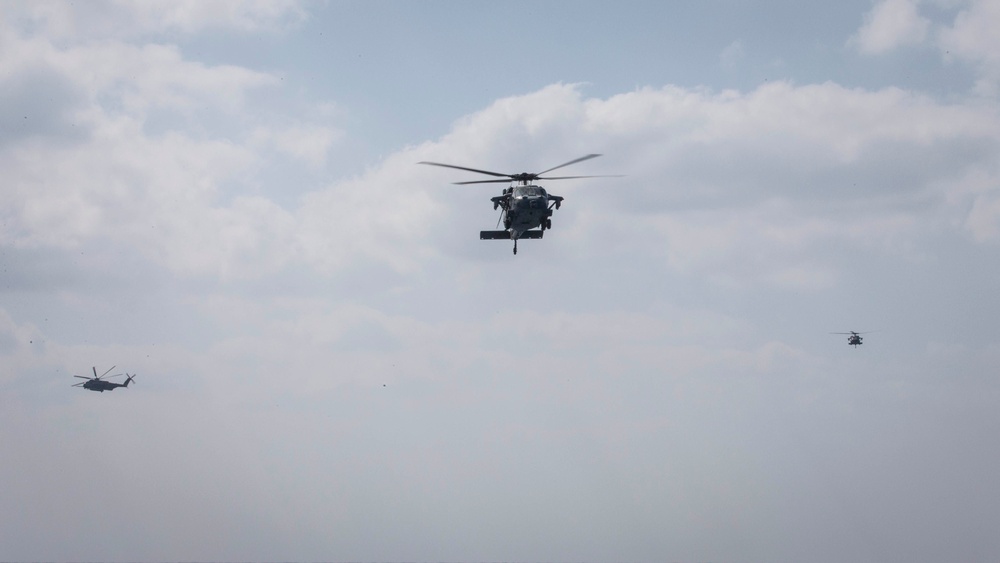 Recon rehearses VBSS aboard USS Ashland