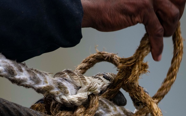 USS Porter RAS with USNS Laramie in Black Sea
