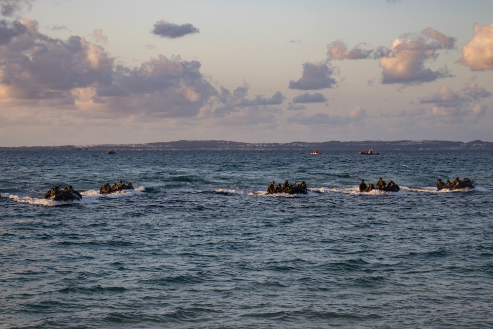 31st MEU and JGSDF conduct beach landing exercise