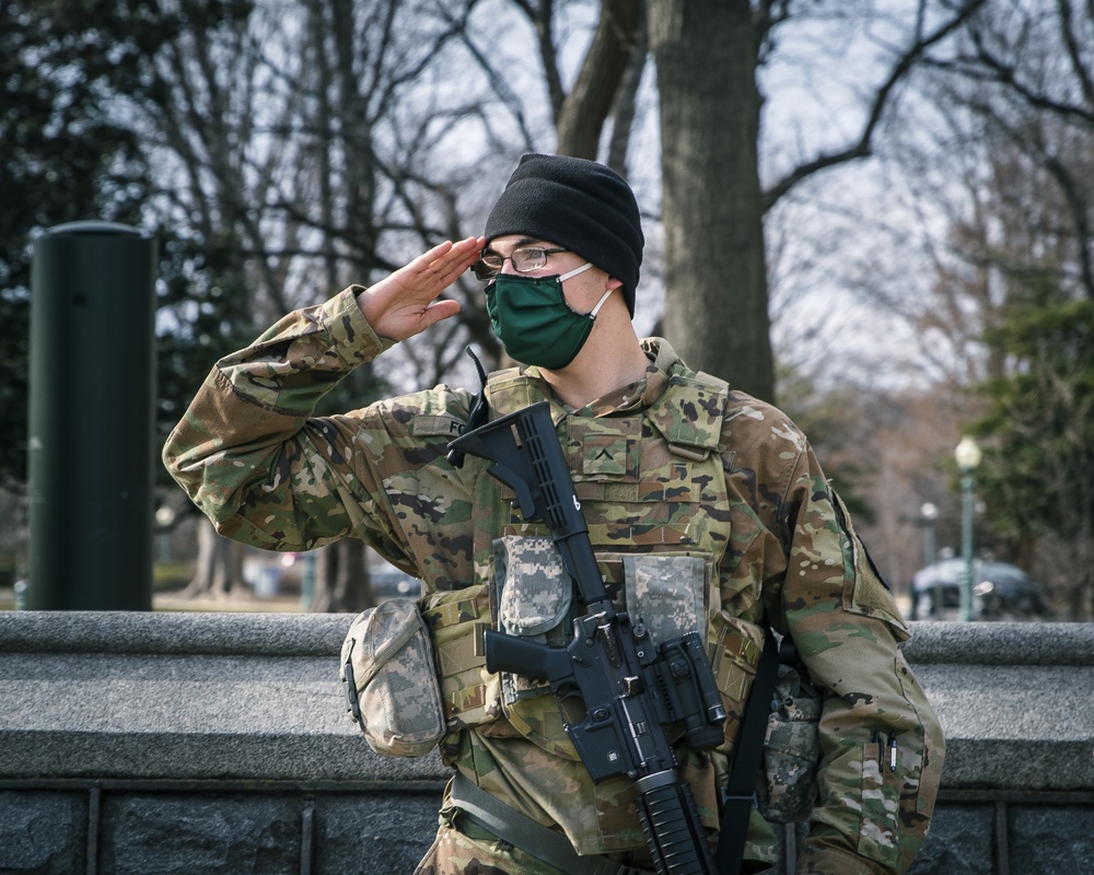 Brig. Gen. Robert Ryan visits Troops