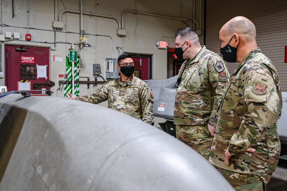 Barksdale leaders visit munitions Airmen