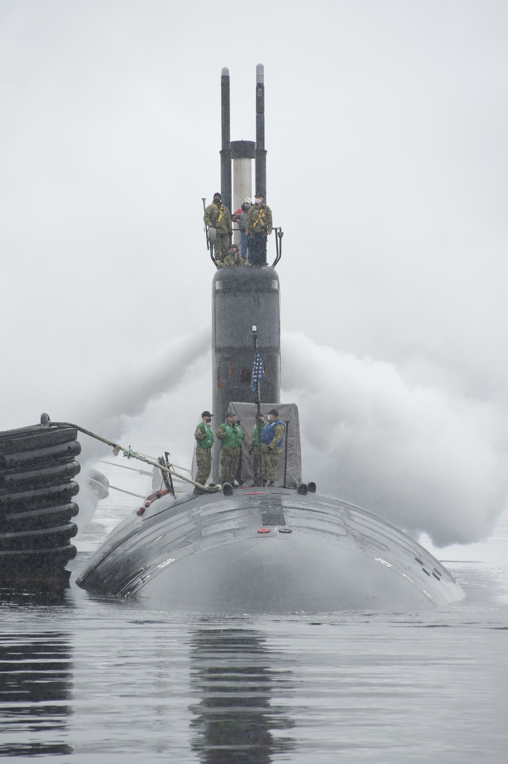 USS San Juan (SSN 751) Berthing Shift