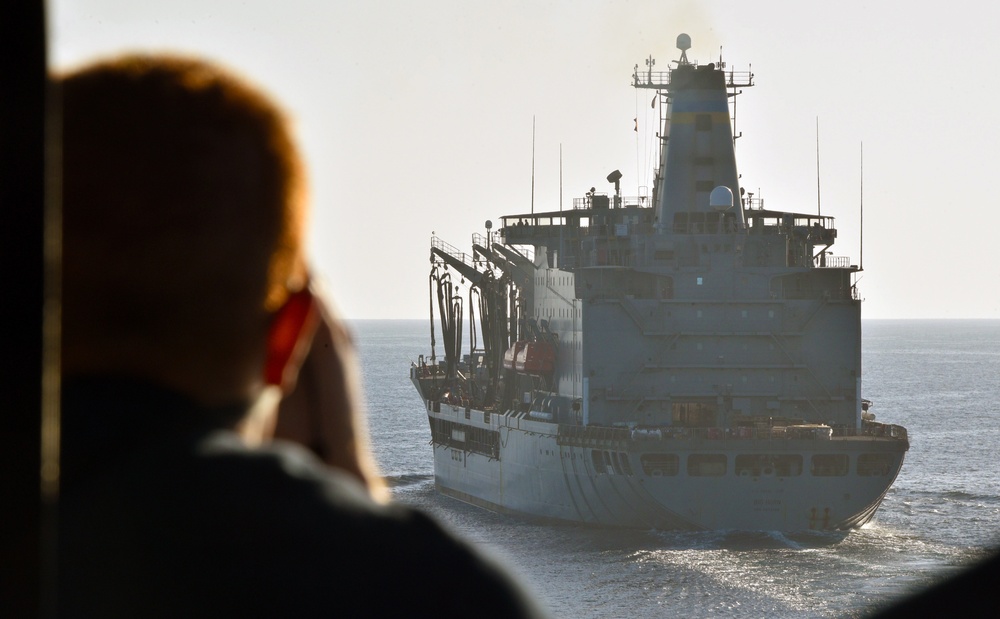 USS PHILIPPINE SEA CONDUCTS RAS WITH USNS BIG HORN/DEPLOYMENT