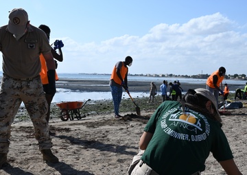 Civil Affairs East Africa Team, local parters clean Djiboutian beach