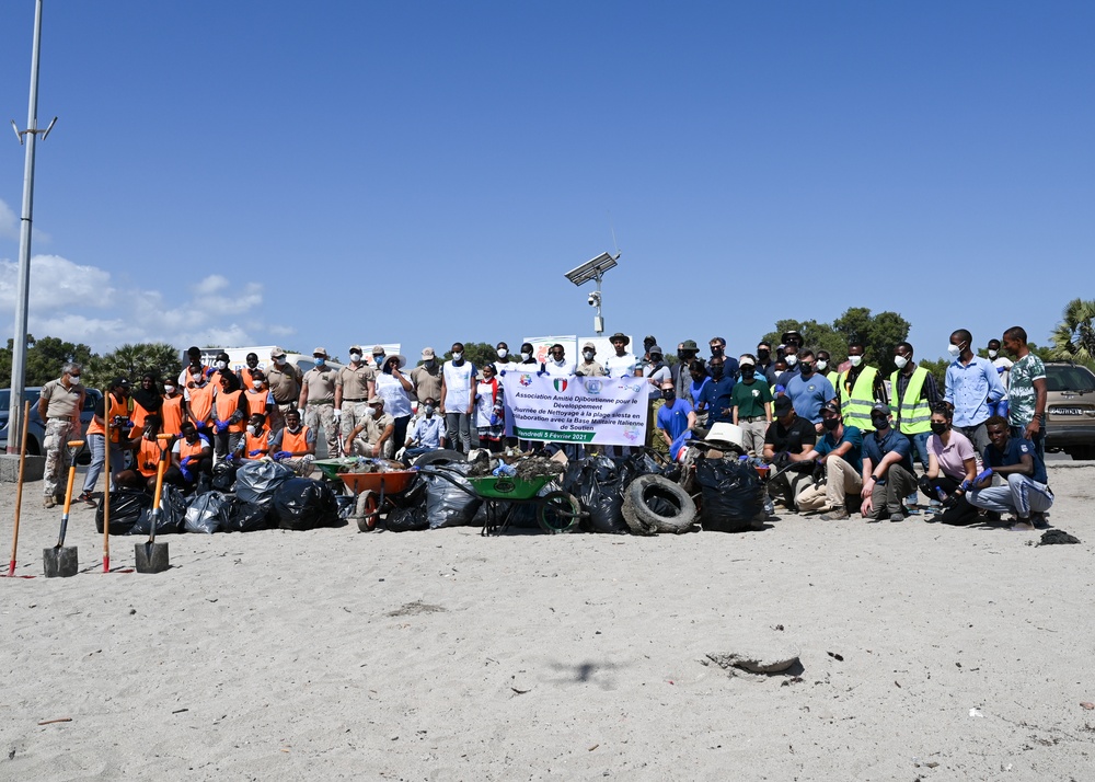 Civil Affairs East Africa Team, local partners clean Djiboutian beach