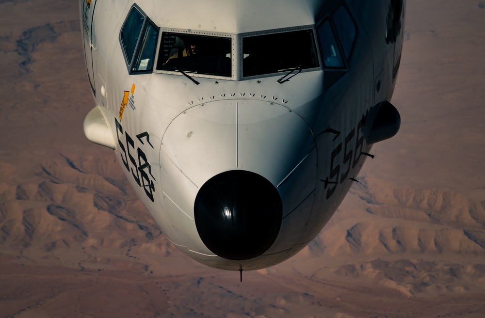 350th EARS provides fuel to U.S. Navy P-8A Poseidon