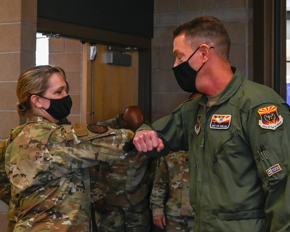 Maj. Gen. Dawne L. Deskins visits Airmen at the 162d Wing