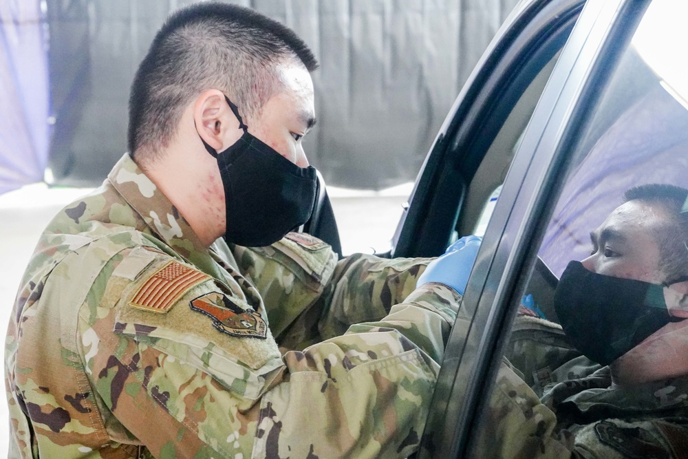 Texas Military Members work vaccination site in Washington County