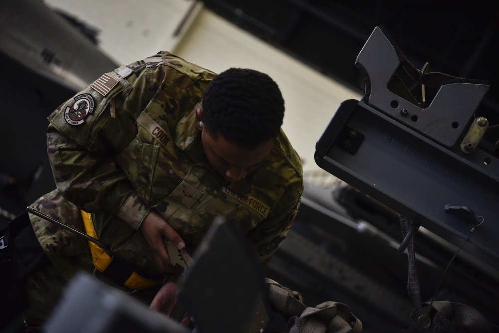 Wolf Pack brings the heat during Annual Load Crew Competition