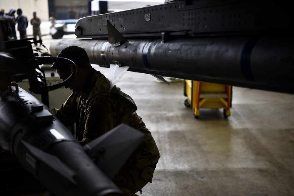 Wolf Pack brings the heat during Annual Load Crew Competition