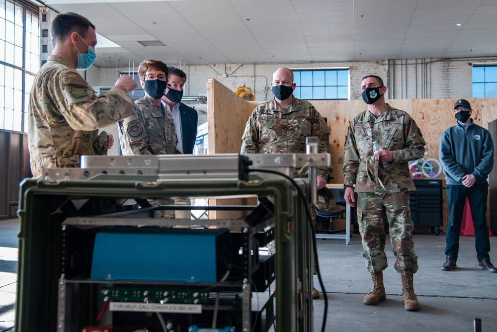 McConnell showcases capabilities to AMC leaders