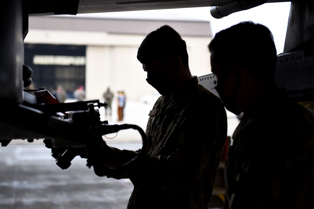 Wolf Pack brings the heat for Annual Load Crew Competition