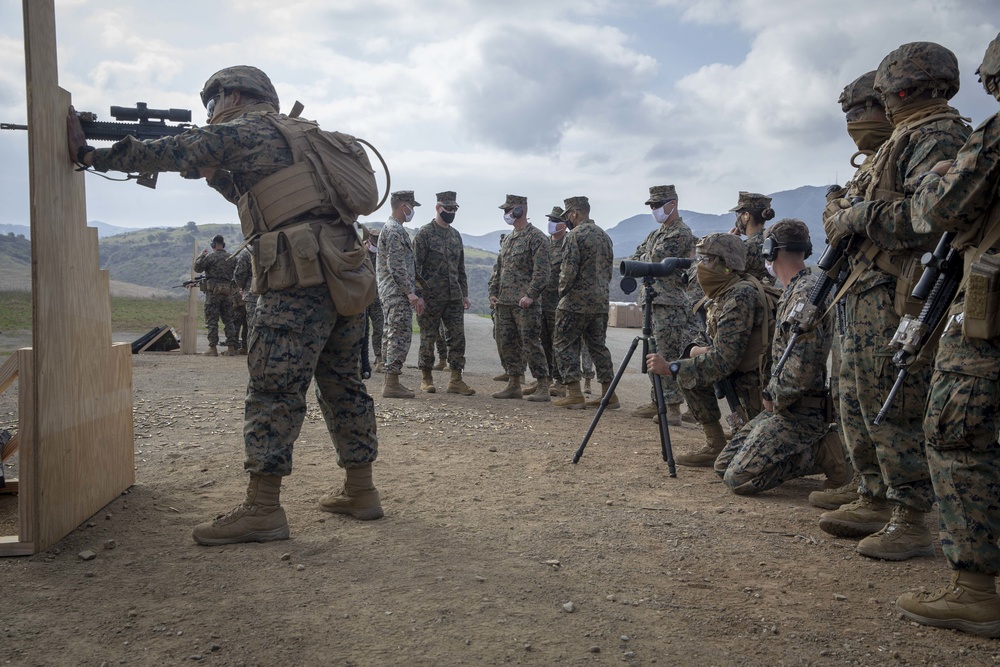 DVIDS - Images - SMMC visits SOI West [Image 8 of 9]