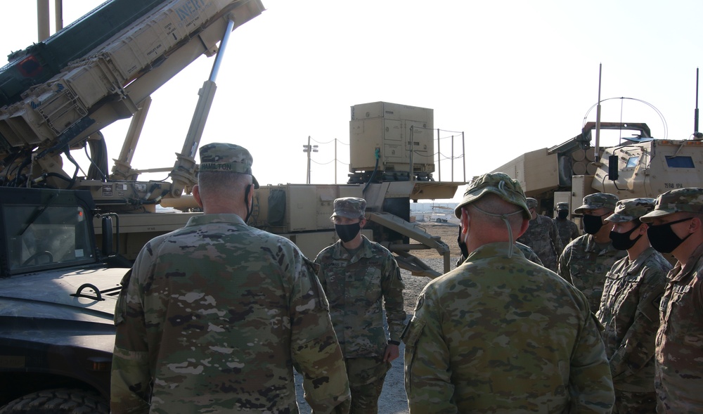 U.S. Army Soldier, 5-52 ADA, briefs TFS and USARCENT leadership