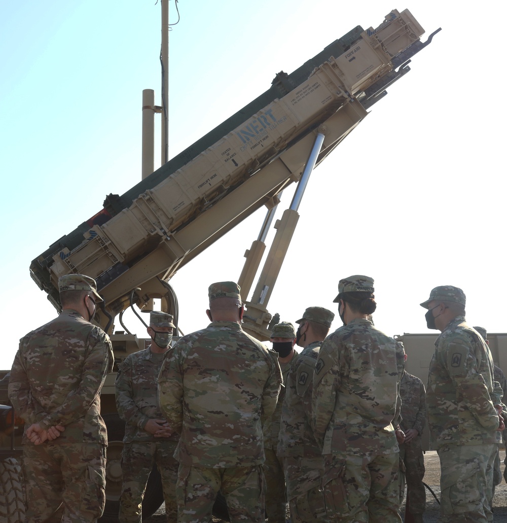 TFS and USARCENT leadership speak to Soldiers from 5-52nd ADA