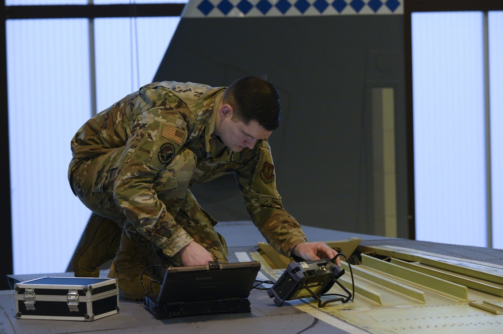 NDI Airmen get up close, personal with Ramstein aircraft
