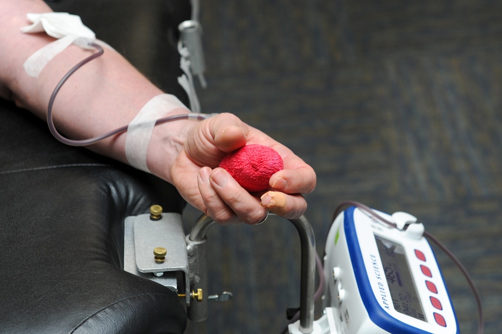 SUBASE Hosts First Blood Drive of 2021