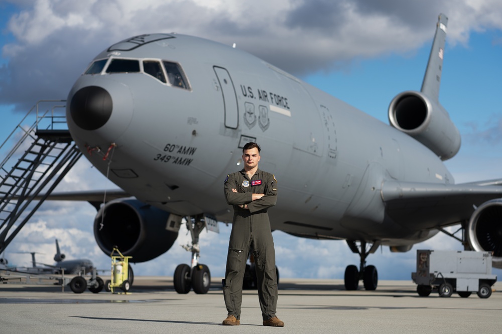 Travis Airman, descendent of several generations of flyers