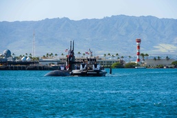 USS Chicago Returns Home