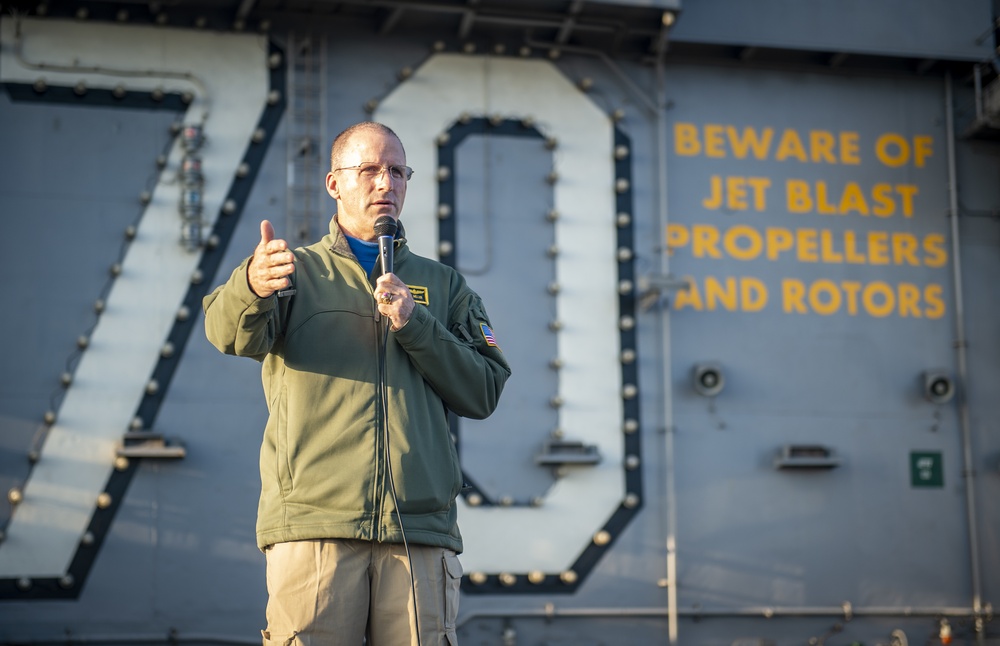 Commanding Officer of USS Carl Vinson (CVN 70) Addresses Crew on Extremism in the Ranks