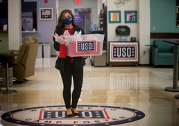 Operation Valentine: USO keeps service members connected with their families