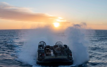 USS Makin Island Underway