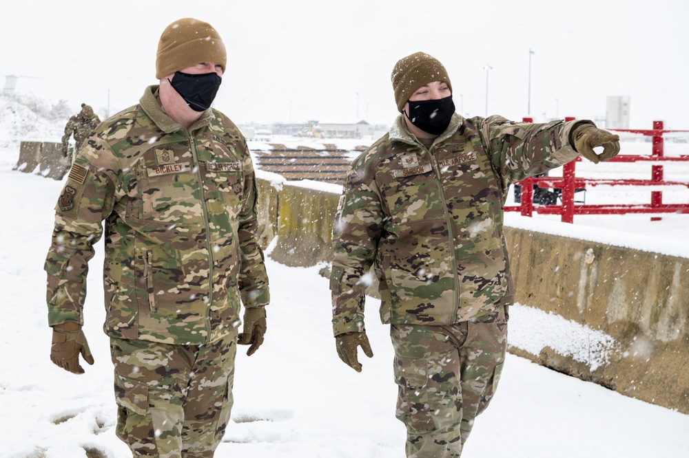 18th AF Chief Bickley experiences Dover TALN