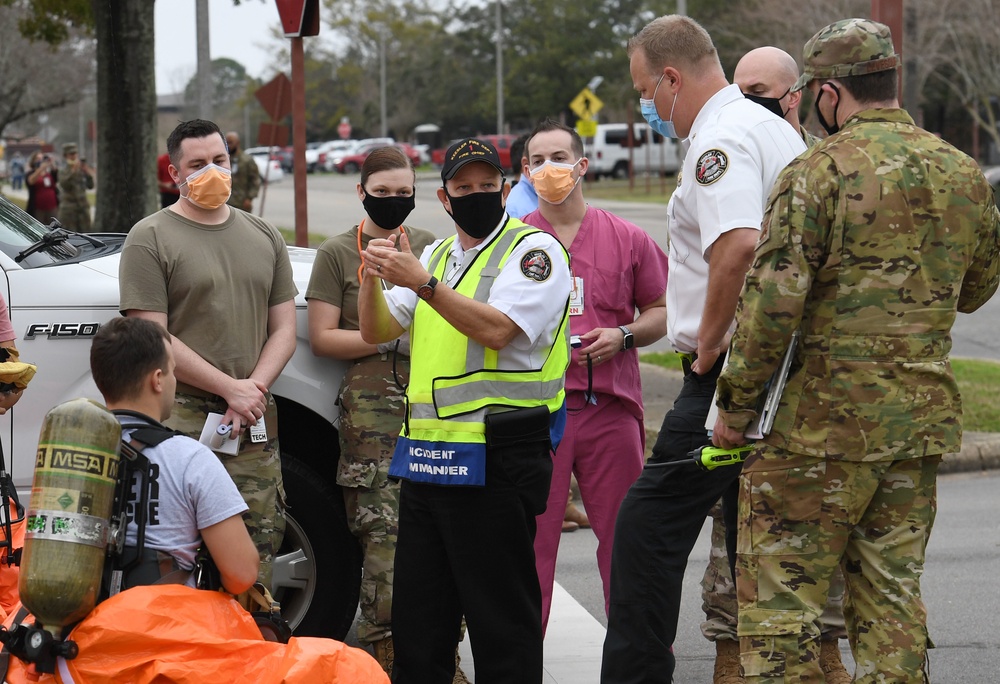 Keesler responds to suspicious package