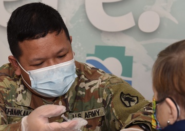 South Carolina National Guard medics team up with Tidelands Health South to administer COVID vaccinations