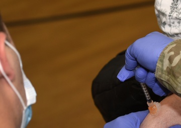 South Carolina National Guard medics team up with Tidelands Health South to administer COVID vaccinations
