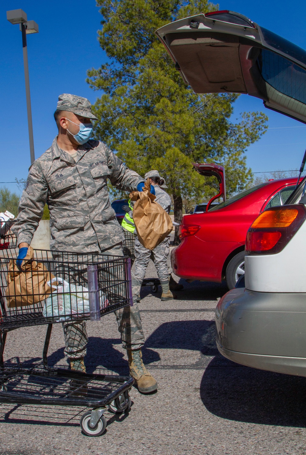 Arizona National Guard Helps Pima County Food Bank
