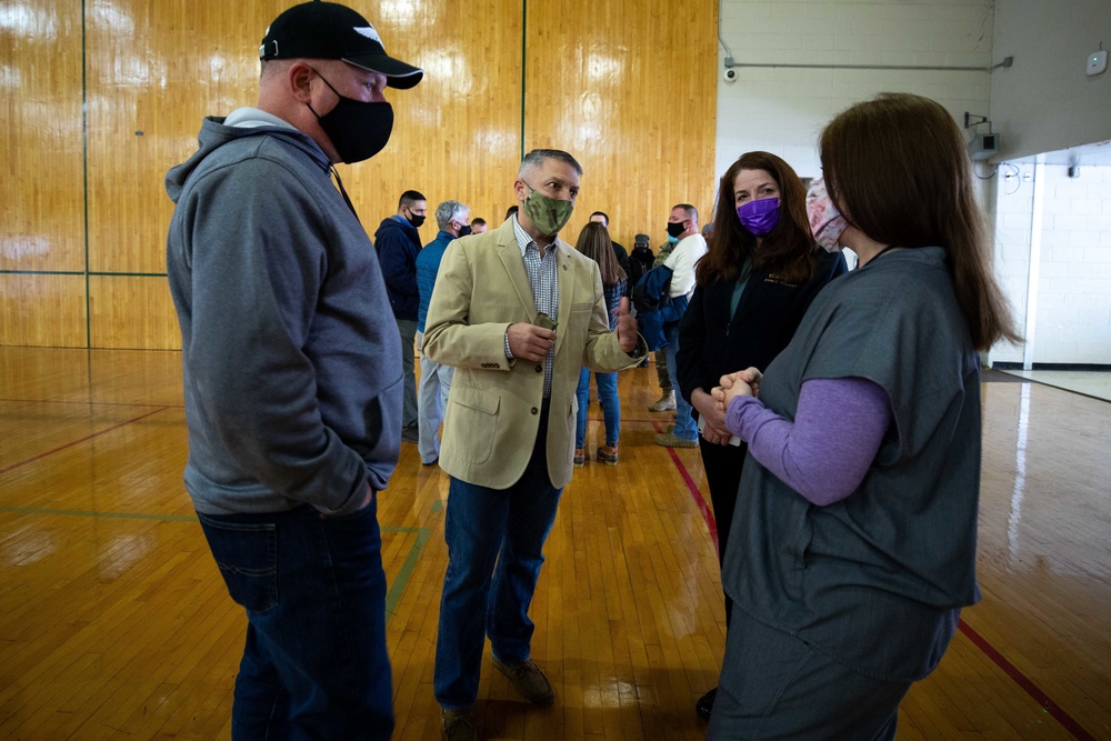 Task Force Northeast CG Visits New Jersey COVID-19 Vaccine Site