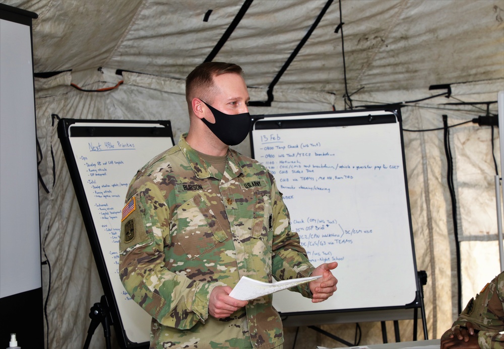 U.S. Army Japan senior leaders visit the Contingency Command Post during Tomodachi Rescue Exercise