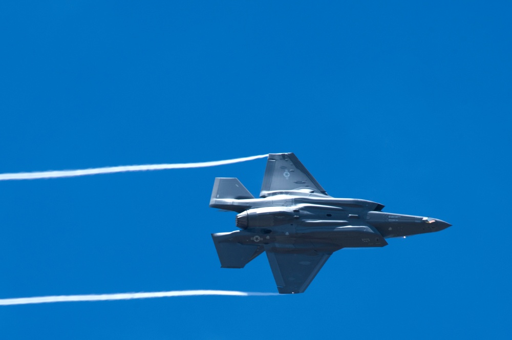 F-35A Lightning II participates in hot-pit refuel at Cope North 21