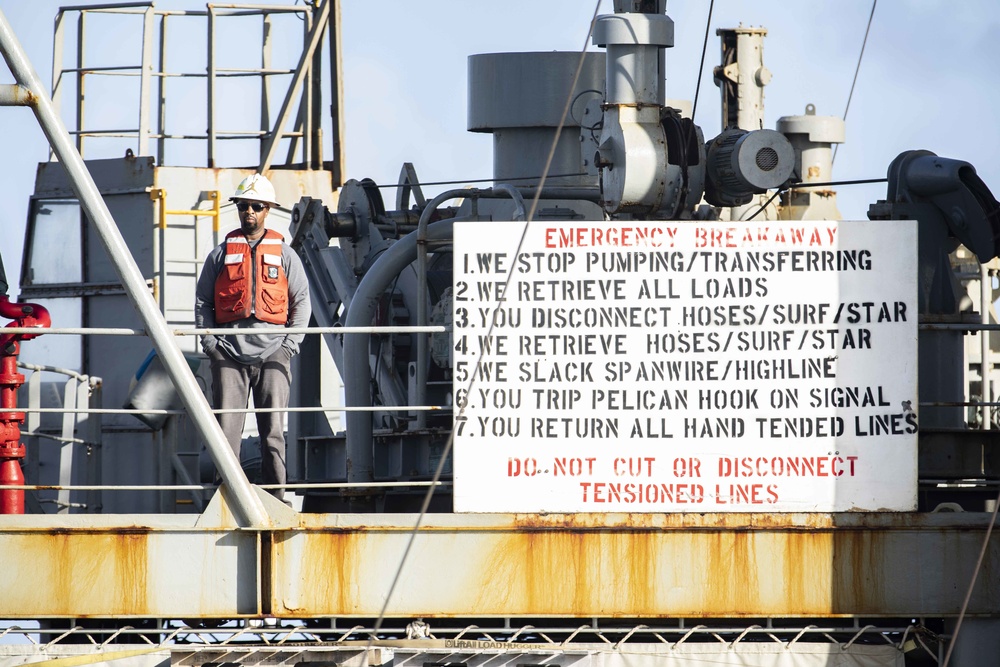 USS Porter UNREPs with USNS Laramie