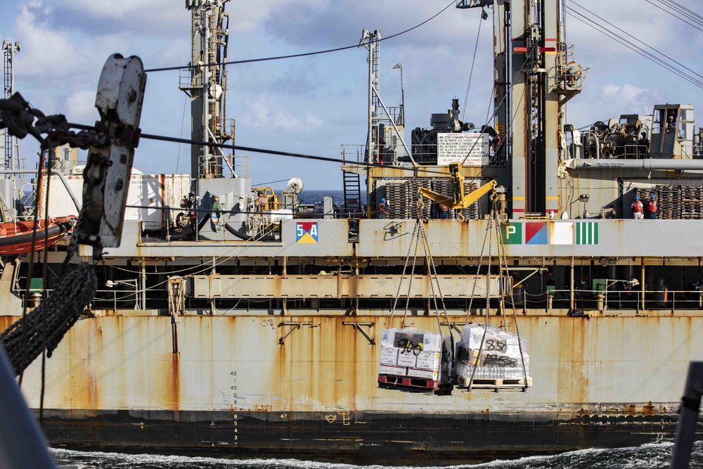 USS Porter UNREPs with USNS Laramie